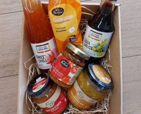 10-Sweet Chilli, Gewürze, Pesto, Brotaufstrich, Senf und Soja Soße